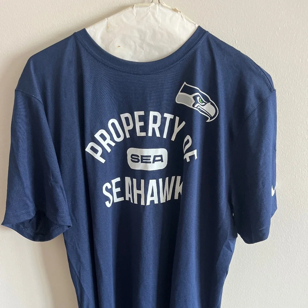 Seattle Seahawks nike shirt large - Picture 1 of 2